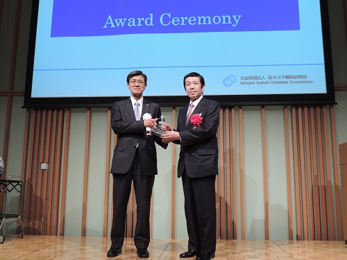 Dr. Takashi Kadowaki at Award Ceremony, March 3, 2016 at Keidanren Kaikan, Tokyo